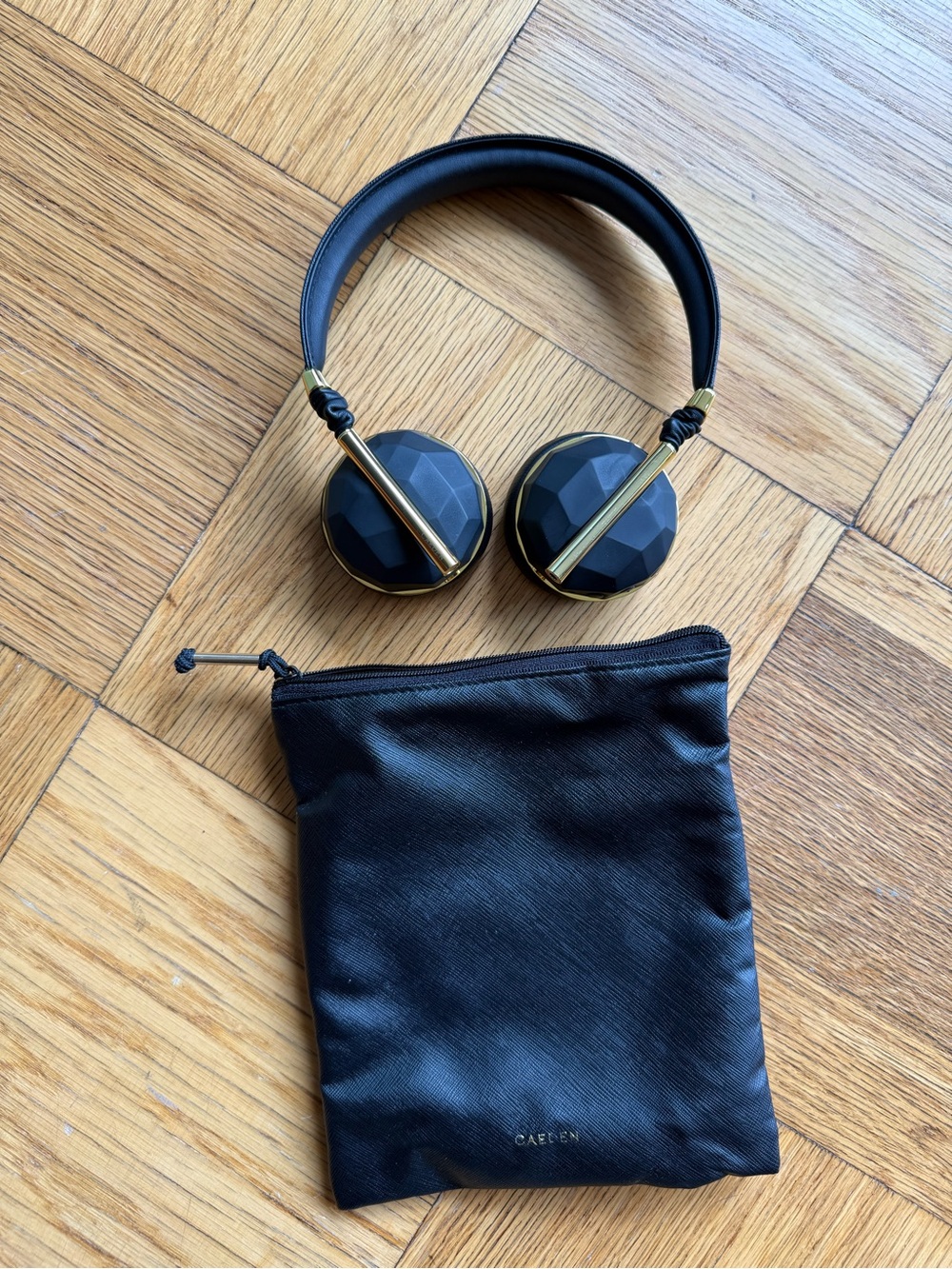 Caeden Linea N°10 Wireless On Ear Headphones - Carbon & Gold, EUC